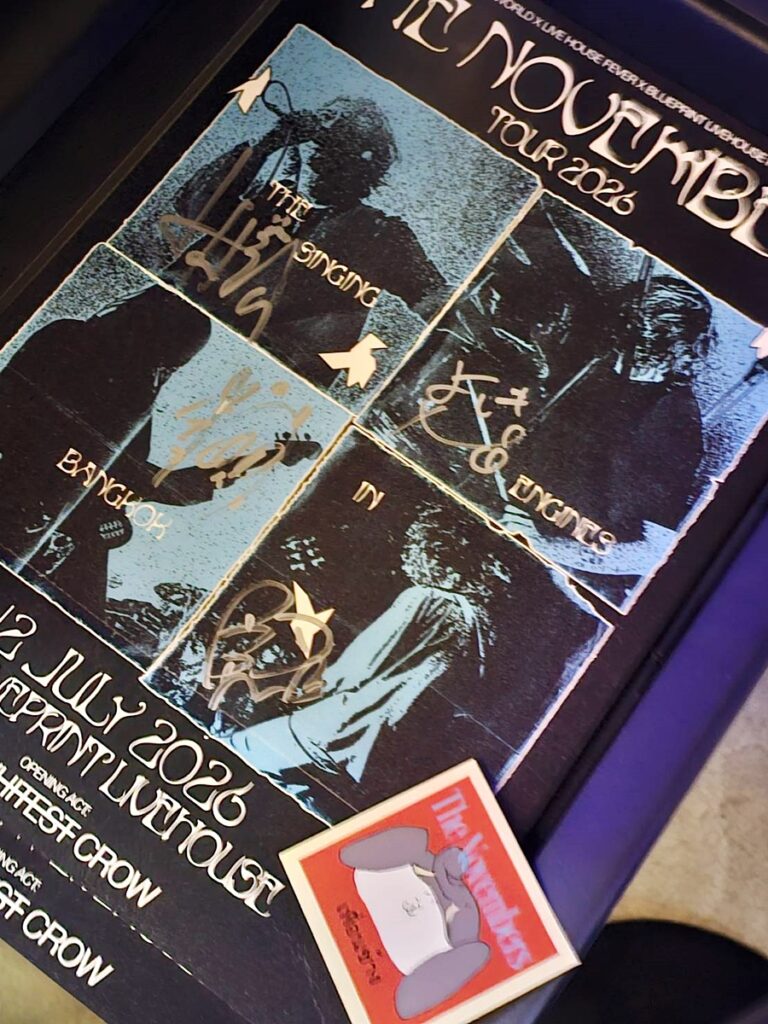 The Novembers ยังคงเป็นหนึ่งในวงที่เล่นสดดีที่สุดที่เราเคยดู
